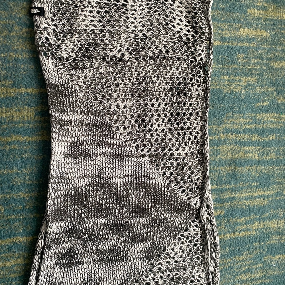 The North Face Green and White Knit Infinity Scarf
